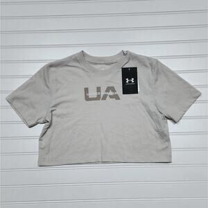 NWT Under Armour Girls Boxy Crop Short Sleeve Shirt